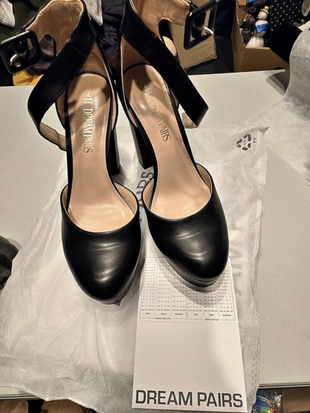 NEW - Dream Pairs Black Platform Heels US 7